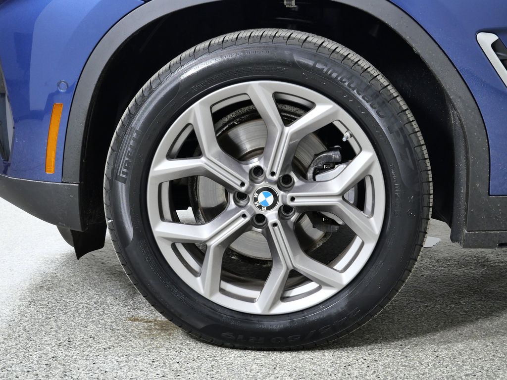 Thumbnail: 2024 BMW X3 - 21