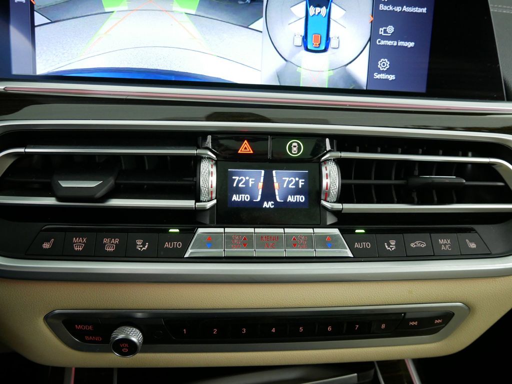 Thumbnail: 2021 BMW X7 - 46