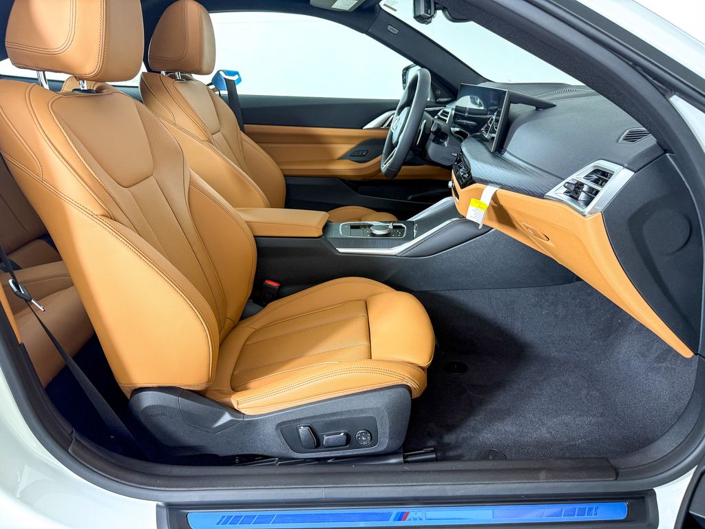 Thumbnail: 2026 BMW 4 Series - 21