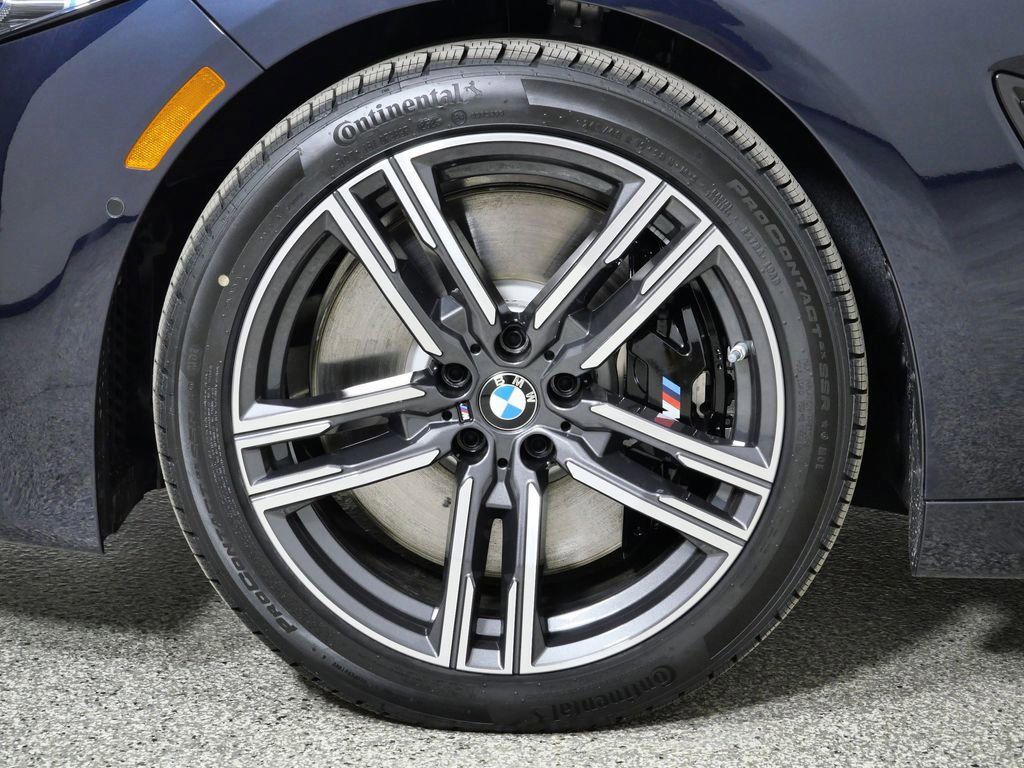 Thumbnail: 2026 BMW 8 Series - 18
