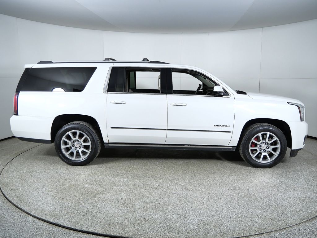 Thumbnail: 2018 GMC Yukon XL - 9