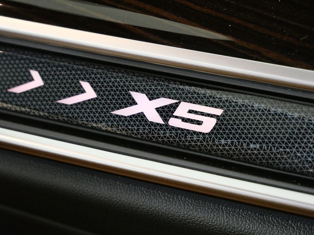 Thumbnail: 2026 BMW X5 - 24