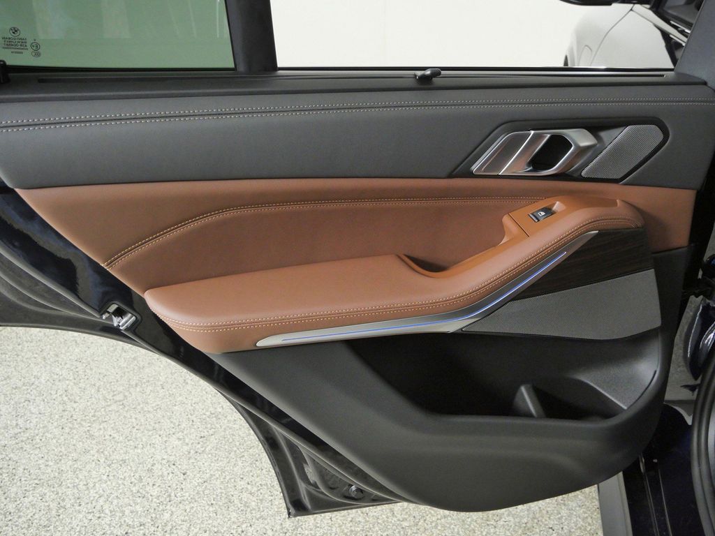 Thumbnail: 2026 BMW X5 - 31