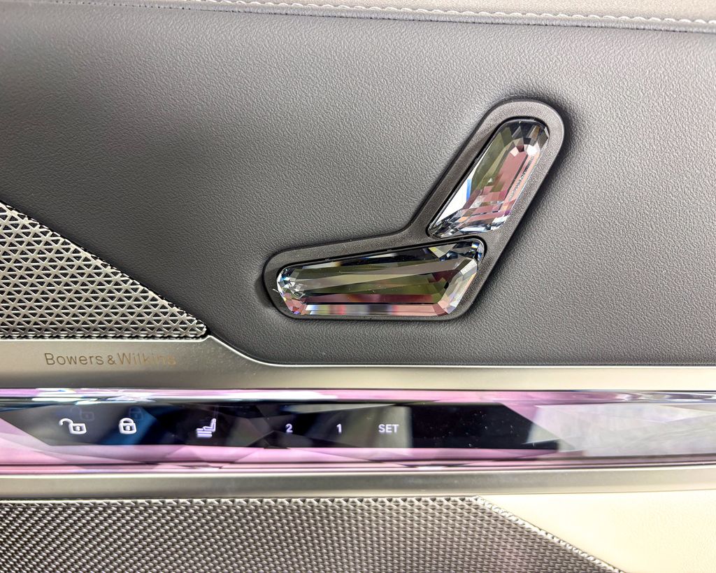 Thumbnail: 2025 BMW 7 Series - 20