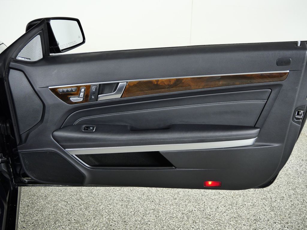 Thumbnail: 2014 Mercedes-Benz E-Class - 20