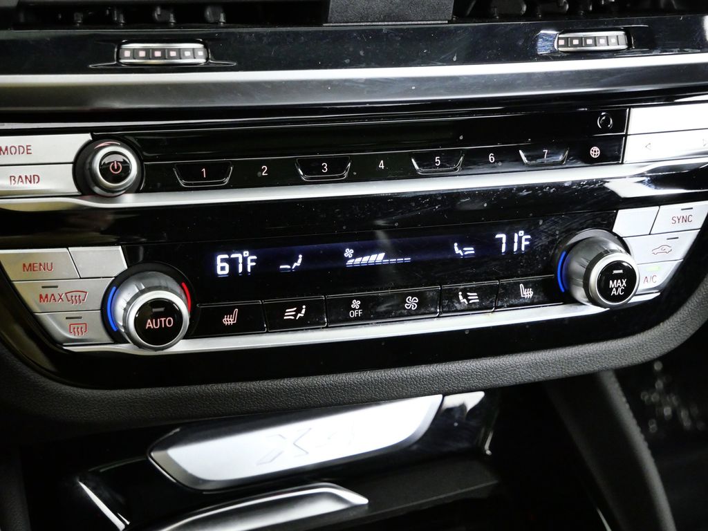 Thumbnail: 2021 BMW X4 - 46