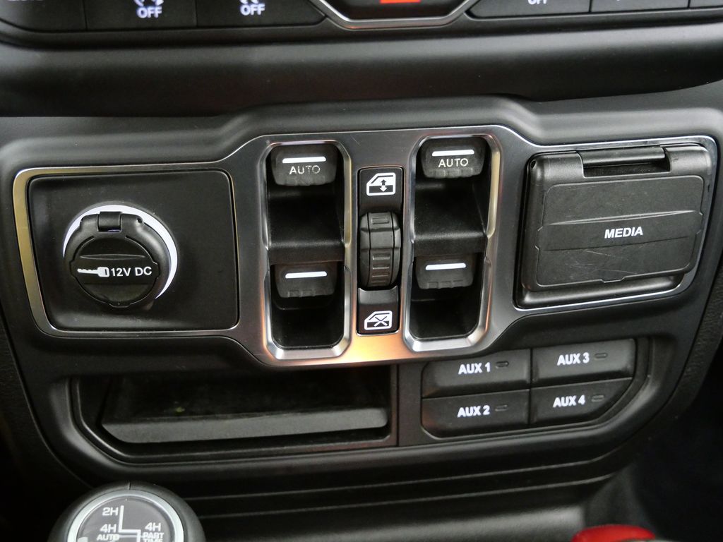 Thumbnail: 2019 Jeep Wrangler - 47