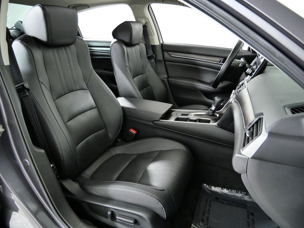 Thumbnail: 2019 Honda Accord - 21