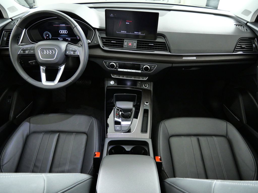 Thumbnail: 2023 Audi Q5 - 6