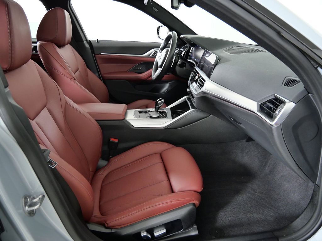 Thumbnail: 2022 BMW 4 Series - 24