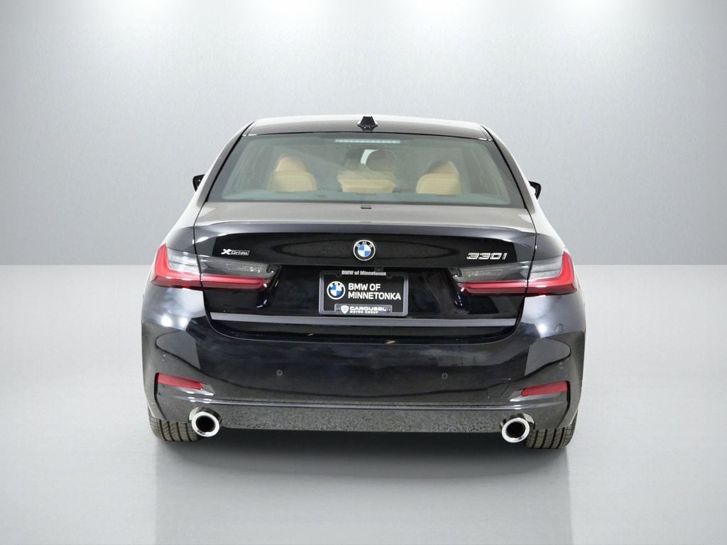 Thumbnail: 2026 BMW 3 Series - 10
