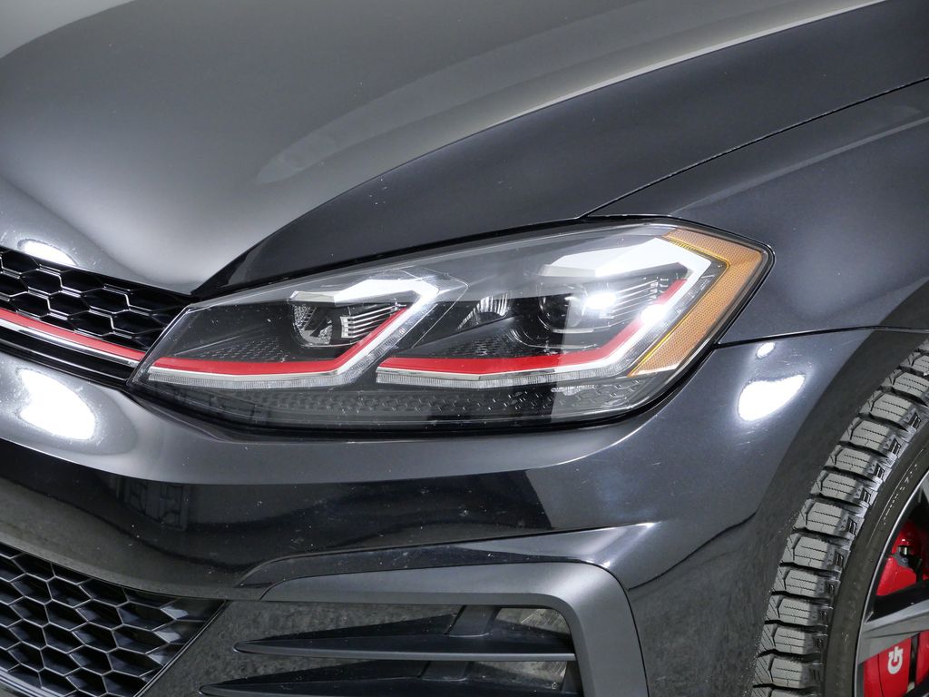 Thumbnail: 2021 Volkswagen Golf - 4