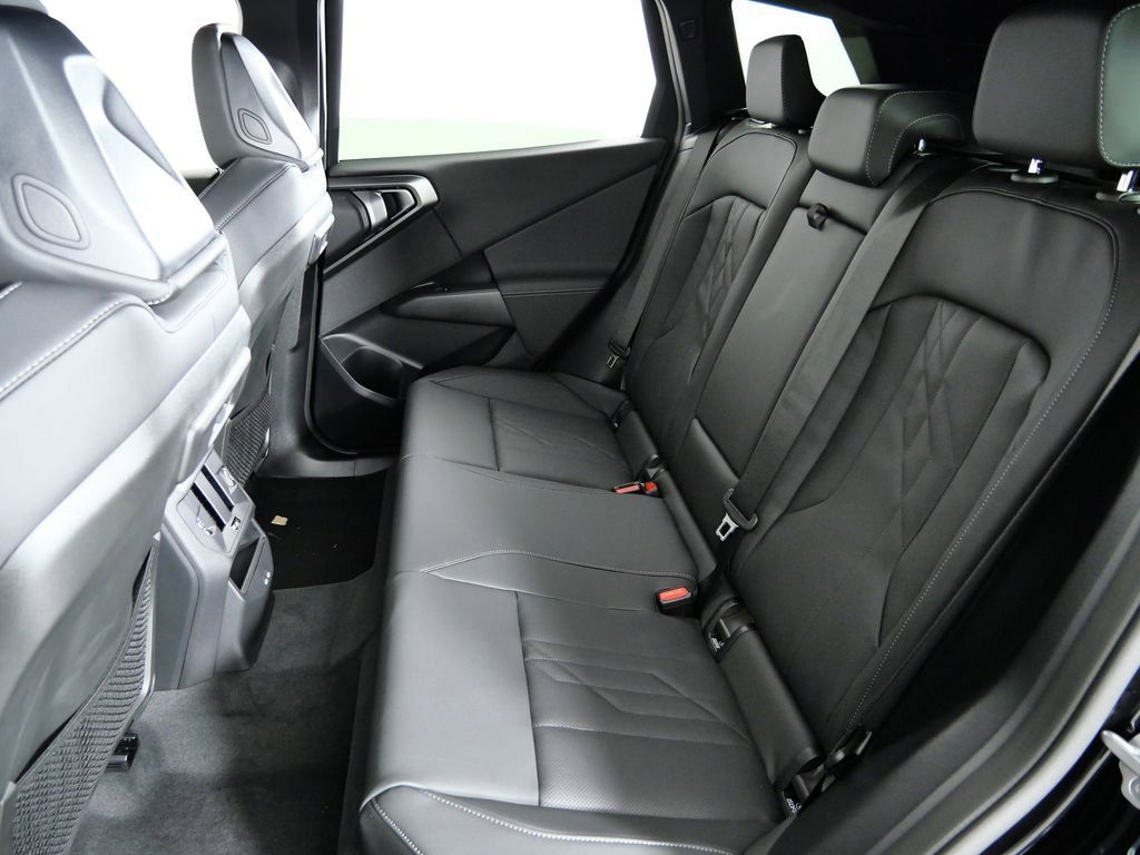 Thumbnail: 2026 BMW X3 - 32