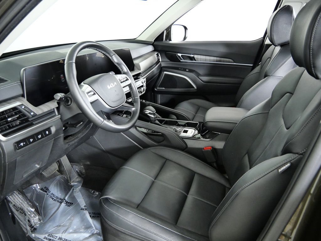 Thumbnail: 2023 Kia Telluride - 33