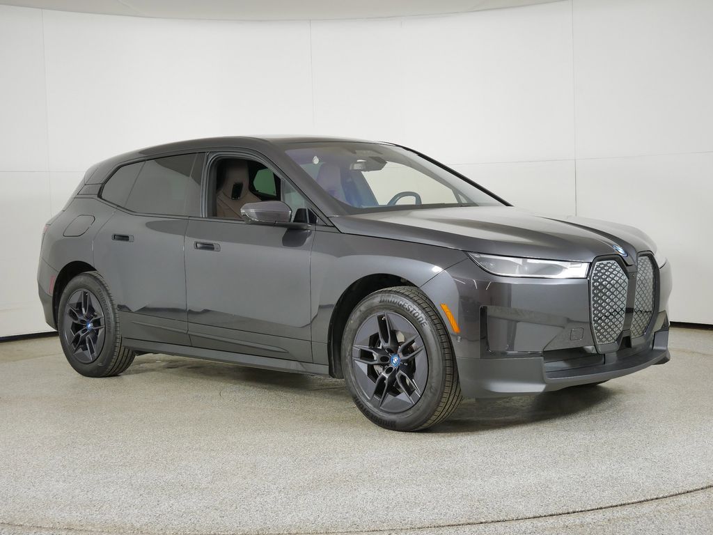 Thumbnail: 2023 BMW iX - 9