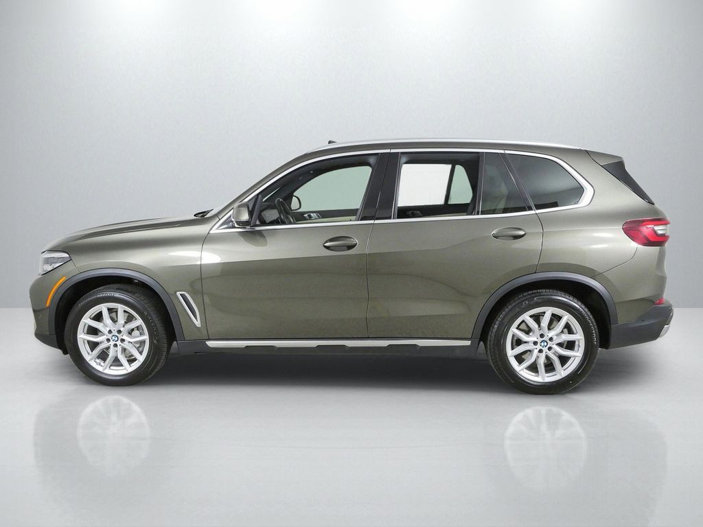 Thumbnail: 2021 BMW X5 - 15