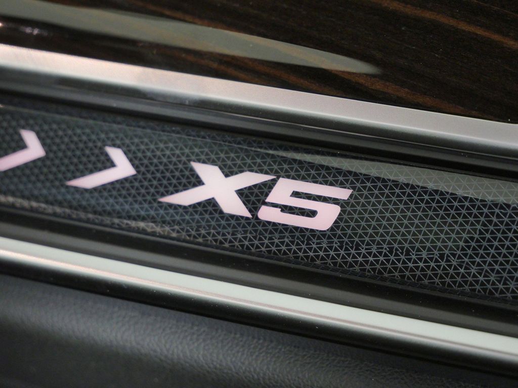 Thumbnail: 2026 BMW X5 - 24
