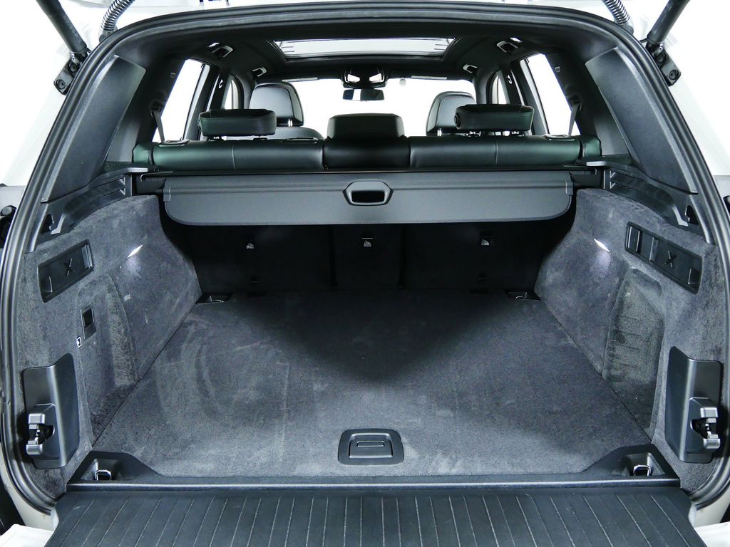 Thumbnail: 2026 BMW X5 - 26