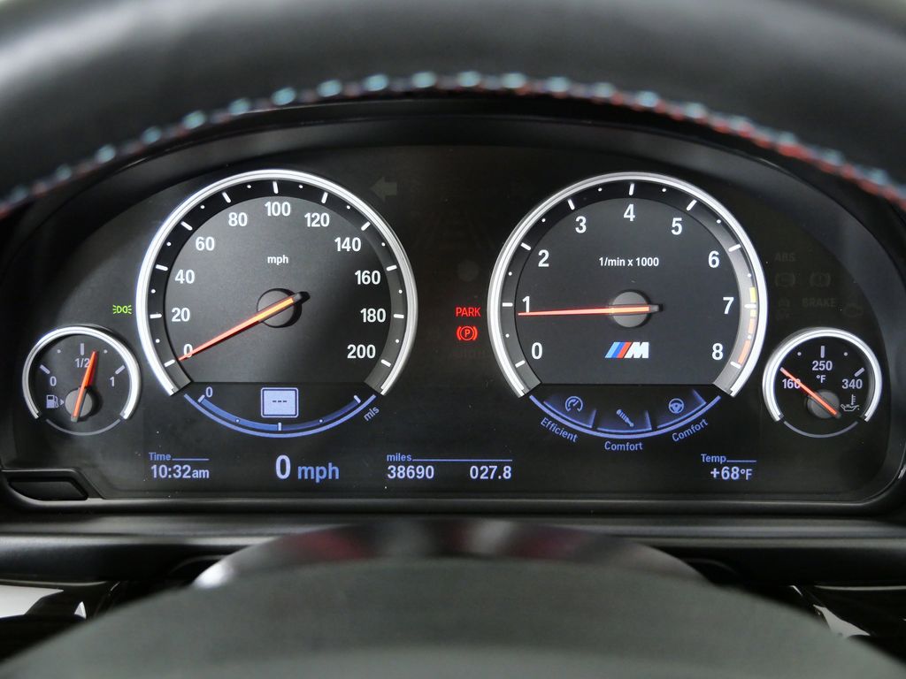 Thumbnail: 2013 BMW M5 - 51