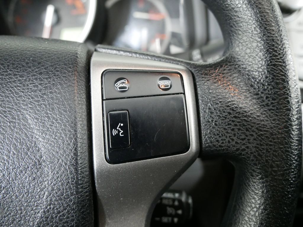Thumbnail: 2012 Toyota 4Runner - 34