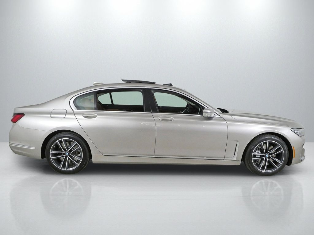 Thumbnail: 2022 BMW 7 Series - 9