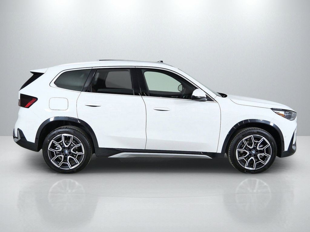 Thumbnail: 2026 BMW X1 - 9