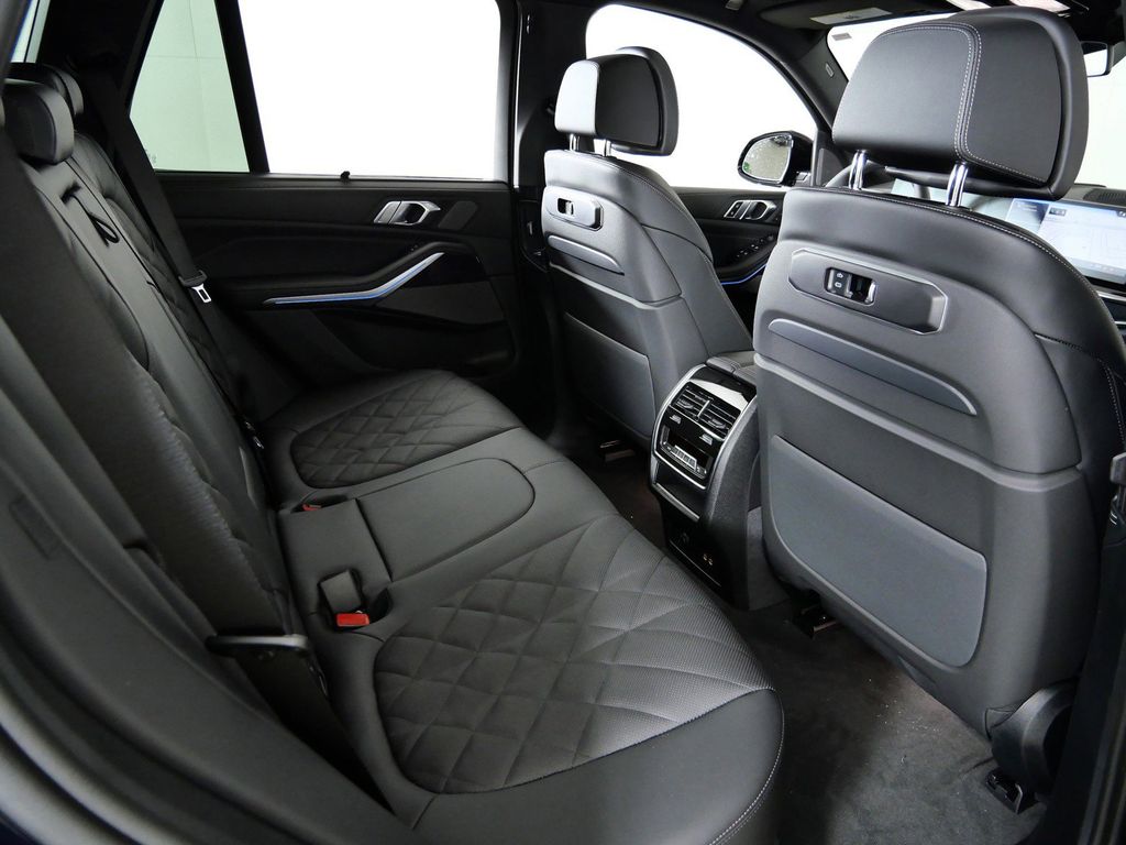 Thumbnail: 2026 BMW X5 - 26