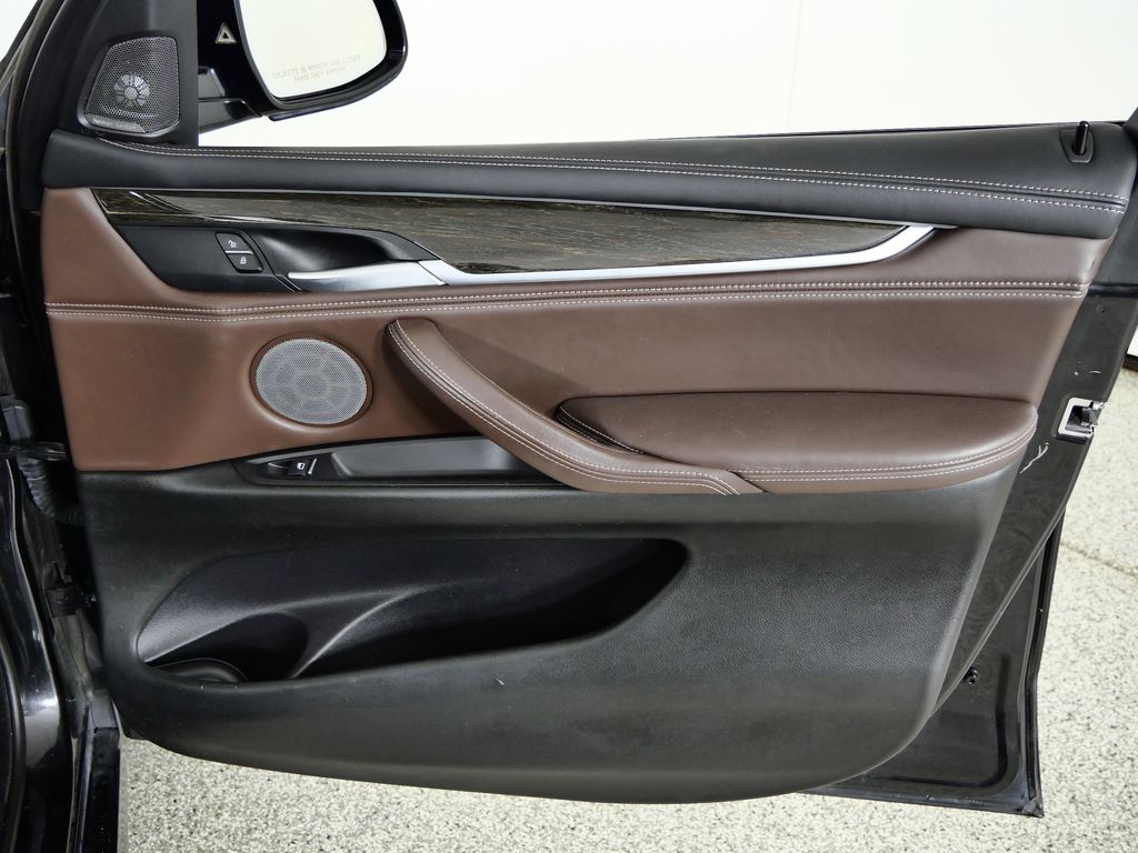 Thumbnail: 2016 BMW X5 - 20