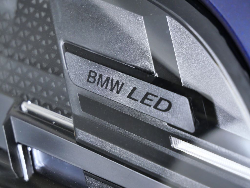 Thumbnail: 2026 BMW X5 - 4