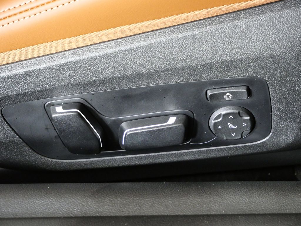 Thumbnail: 2026 BMW M4 - 21