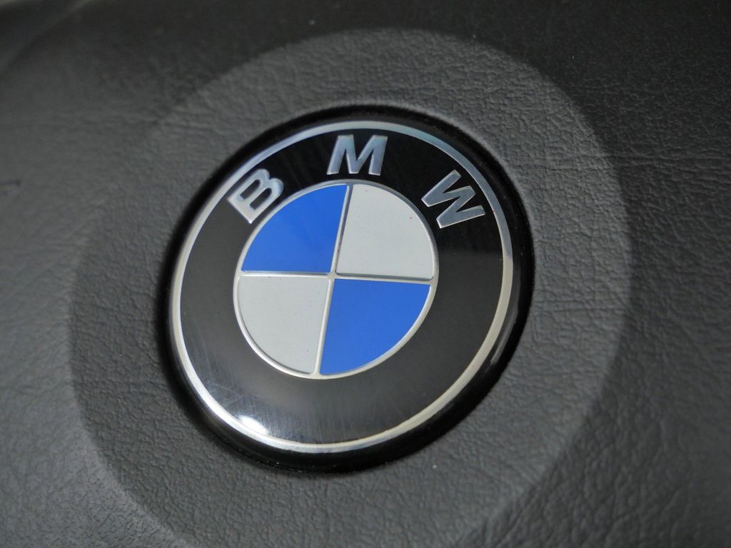 Thumbnail: 2004 BMW M3 - 50