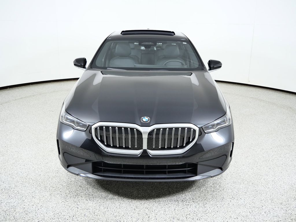Thumbnail: 2026 BMW 5 Series - 16