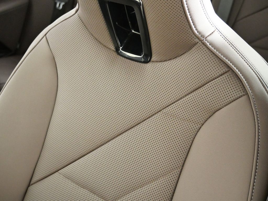 Thumbnail: 2023 BMW iX - 43