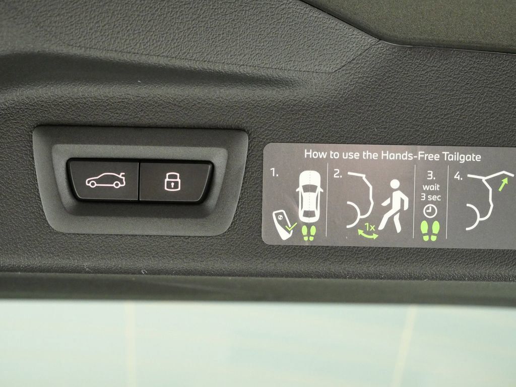 Thumbnail: 2026 BMW X7 - 34