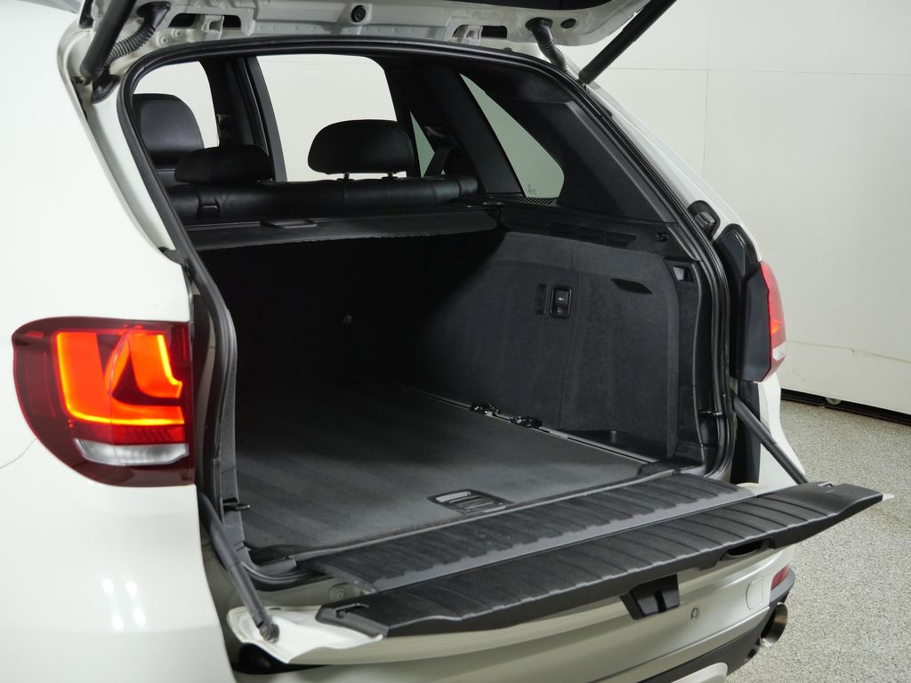 Thumbnail: 2017 BMW X5 - 28