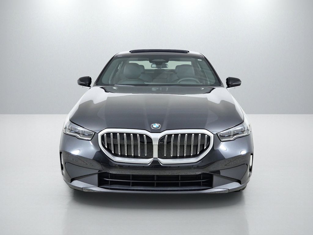 Thumbnail: 2026 BMW 5 Series - 2