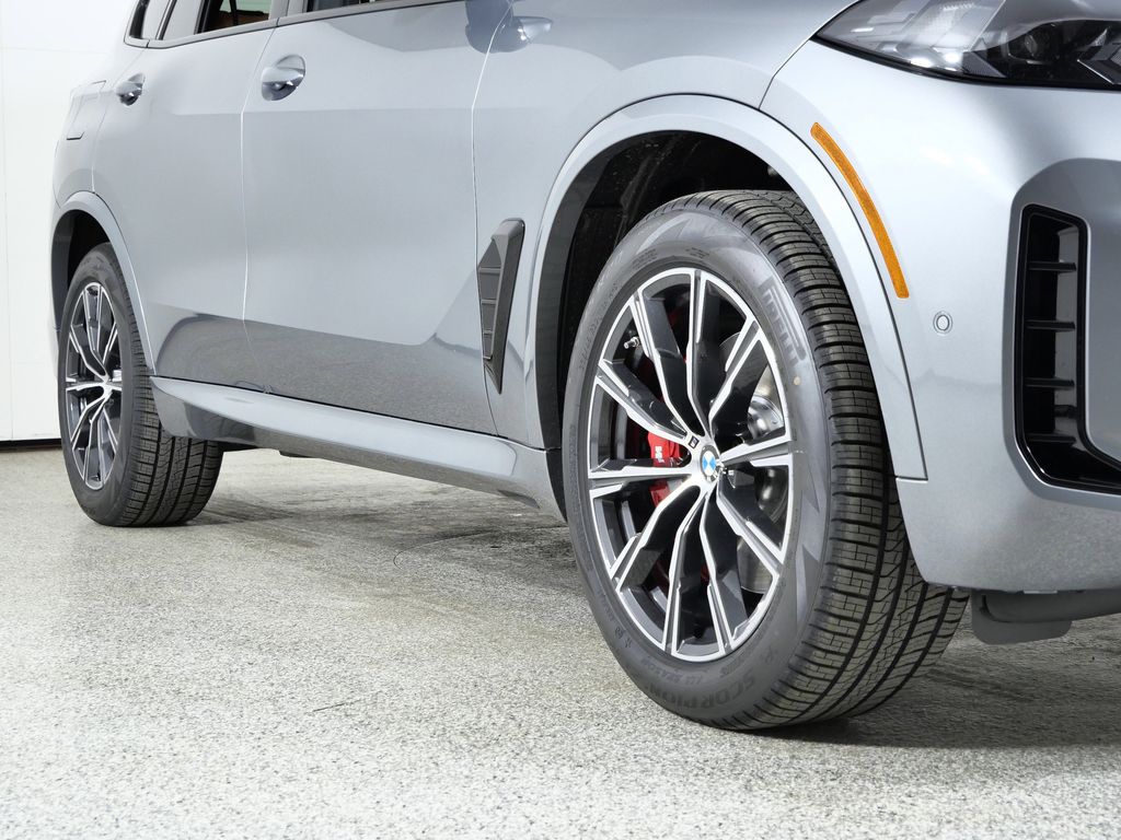 Thumbnail: 2026 BMW X5 - 6