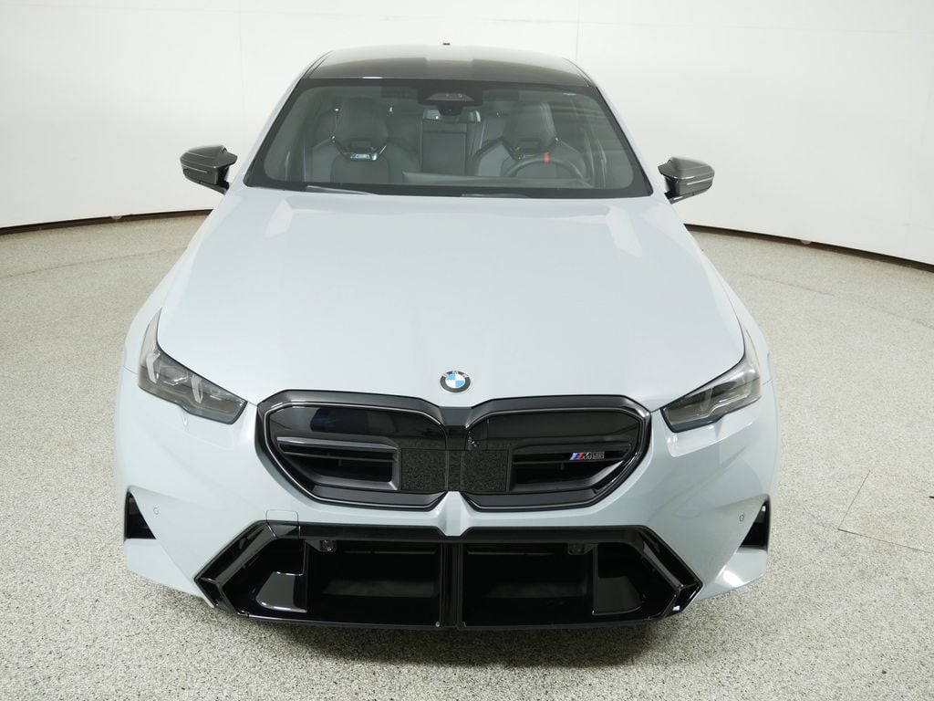 Thumbnail: 2025 BMW M5 - 15