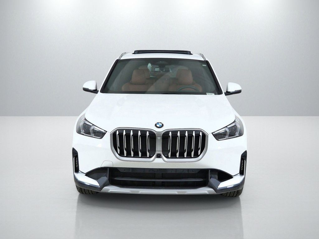 Thumbnail: 2026 BMW X1 - 3