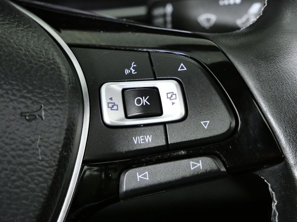 Thumbnail: 2019 Volkswagen Jetta - 39