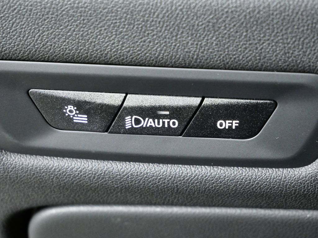 Thumbnail: 2026 BMW X5 - 40