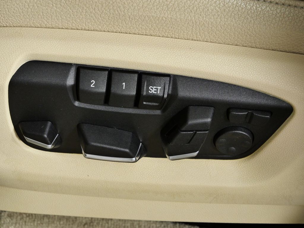 Thumbnail: 2015 BMW X5 - 39