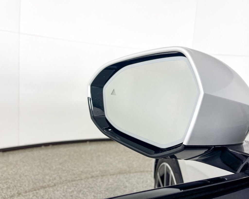 Thumbnail: 2025 BMW 7 Series - 38