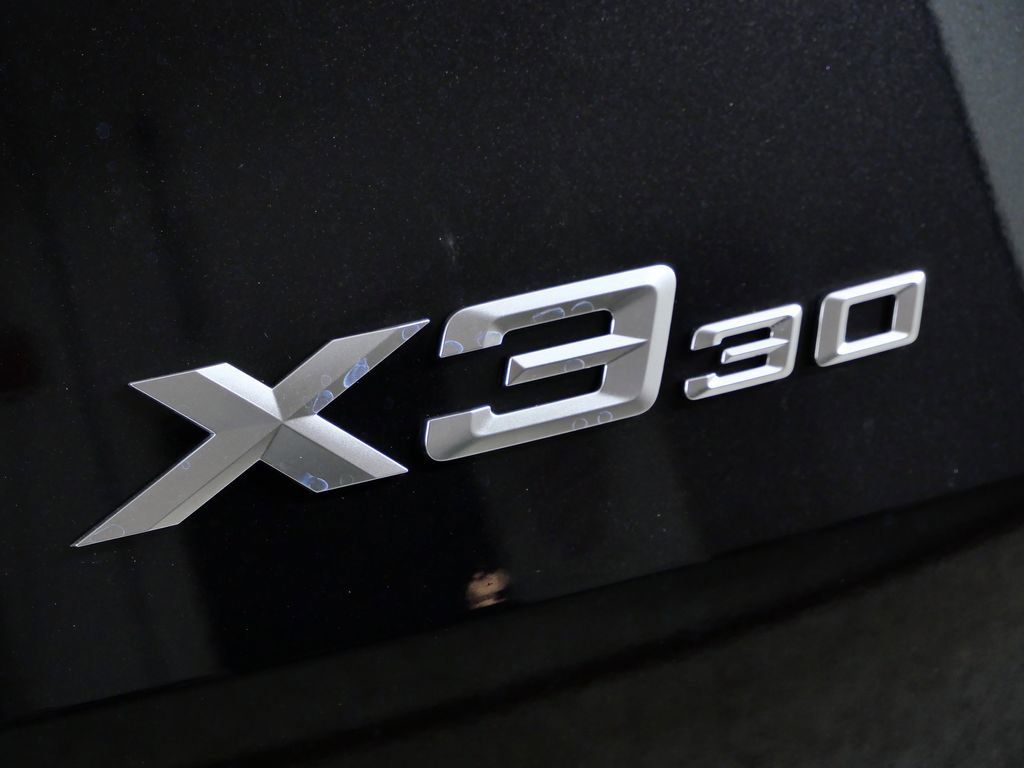 Thumbnail: 2026 BMW X3 - 14