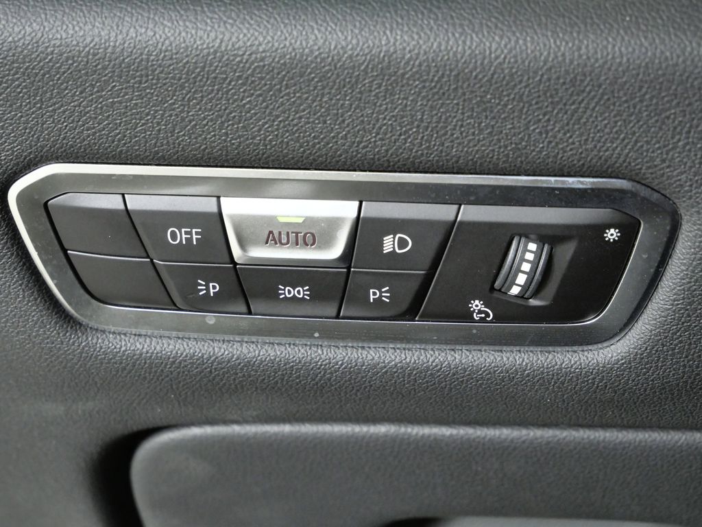 Thumbnail: 2022 BMW X5 - 40