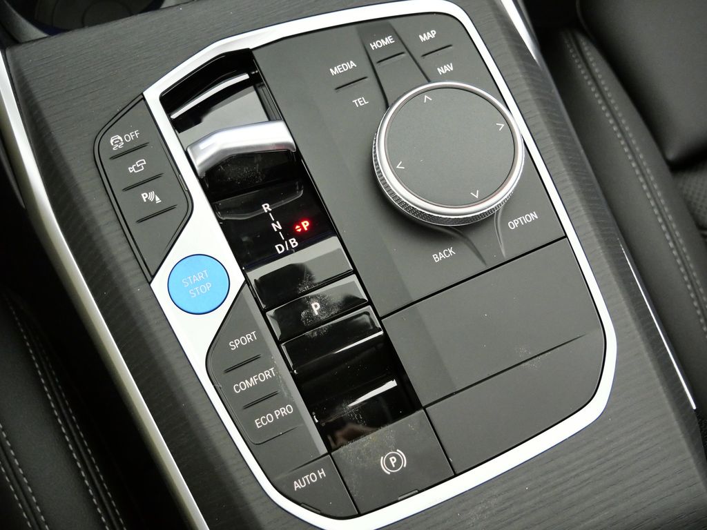 Thumbnail: 2026 BMW i4 - 48