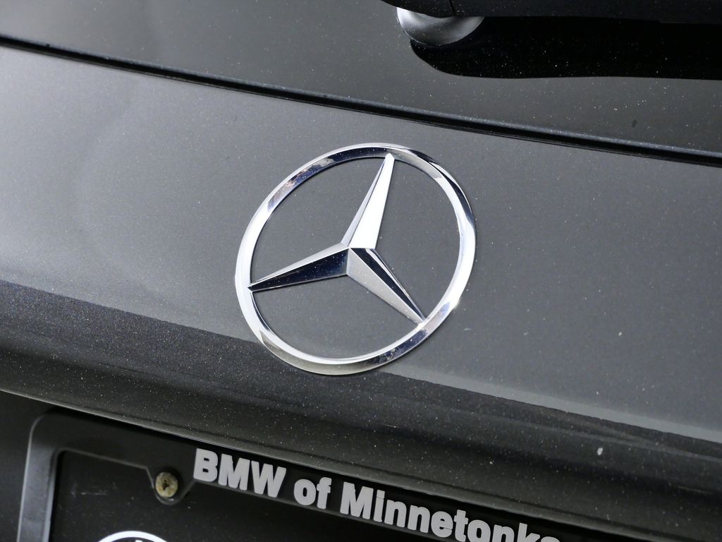 Thumbnail: 2021 Mercedes-Benz GLC - 12