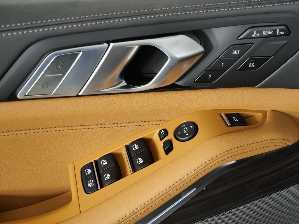 Thumbnail: 2026 BMW X7 - 39