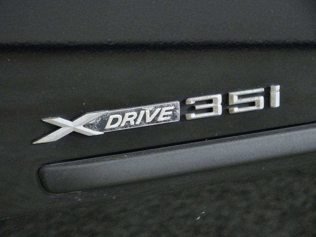 Thumbnail: 2013 BMW X5 - 14