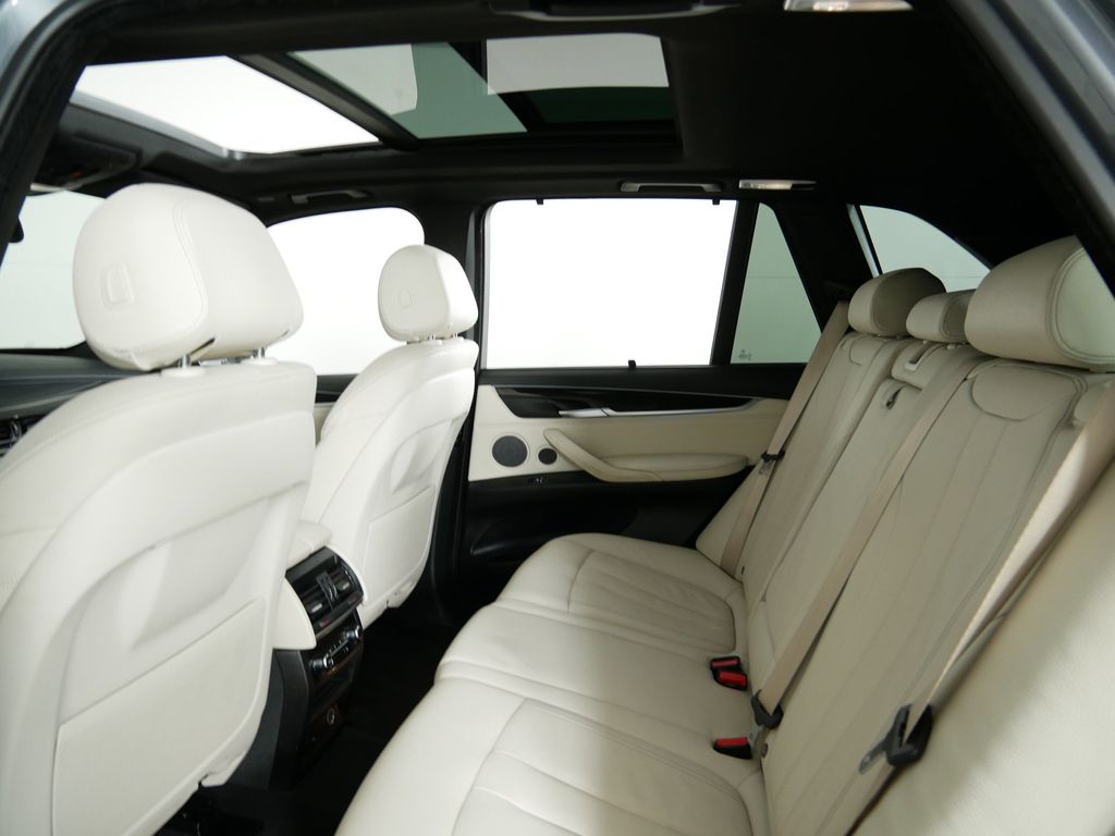 2016 BMW X5 xDrive35i 29